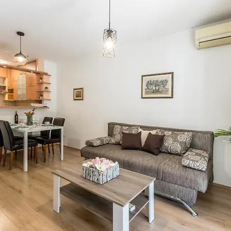Apartament Silvija Podstrana