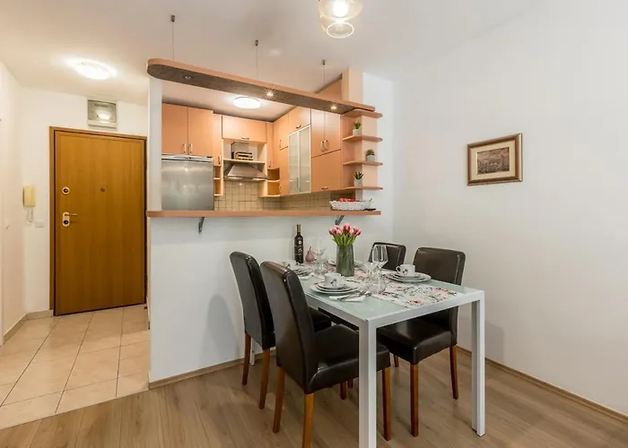 Silvija Apartament Podstrana